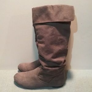 Kohl's Fuax Suede Boots
